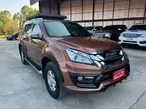 Isuzu MU-X
