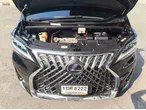 Lexus LM