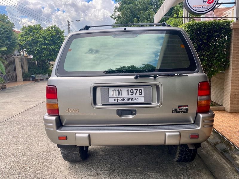 2000 Jeep Grand Cherokee ZJ 2