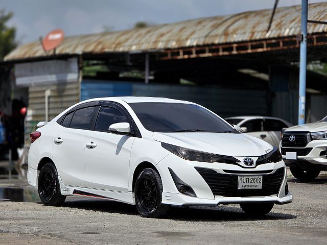 2018 Toyota Yaris ATIV III 2