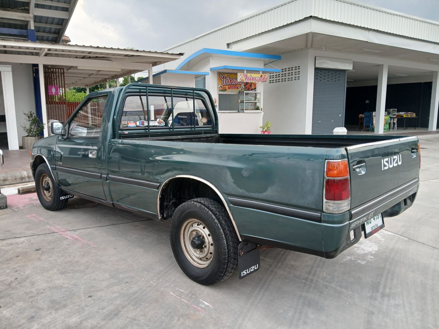 1994 Isuzu TFR III 3
