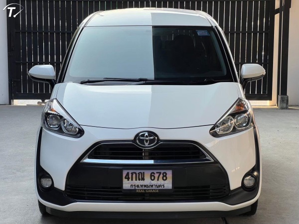 2017 Toyota Sienta II 2