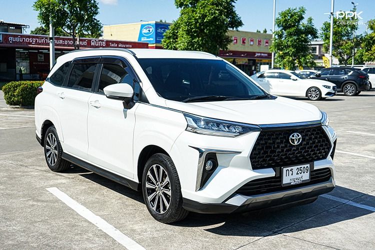 2023 Toyota Veloz III 3