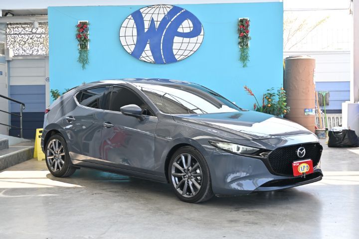 2021 Mazda 3 IV 2