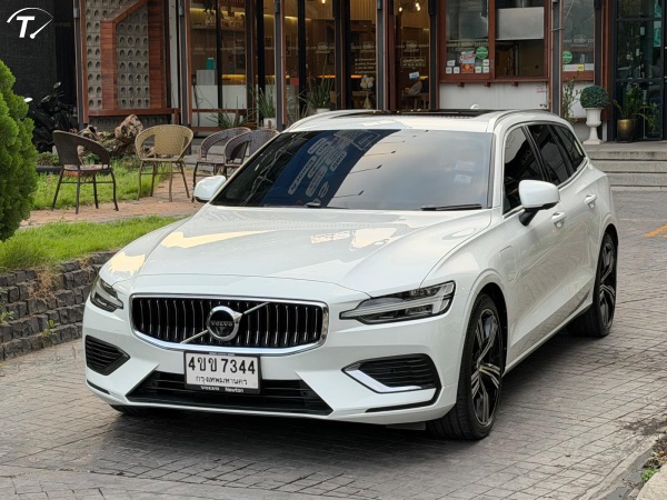 2023 Volvo V60 II 2