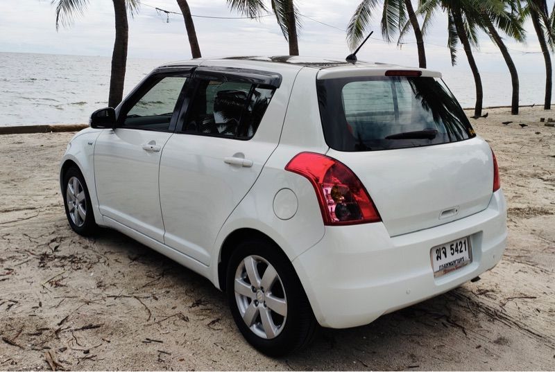 2011 Suzuki Swift I 2