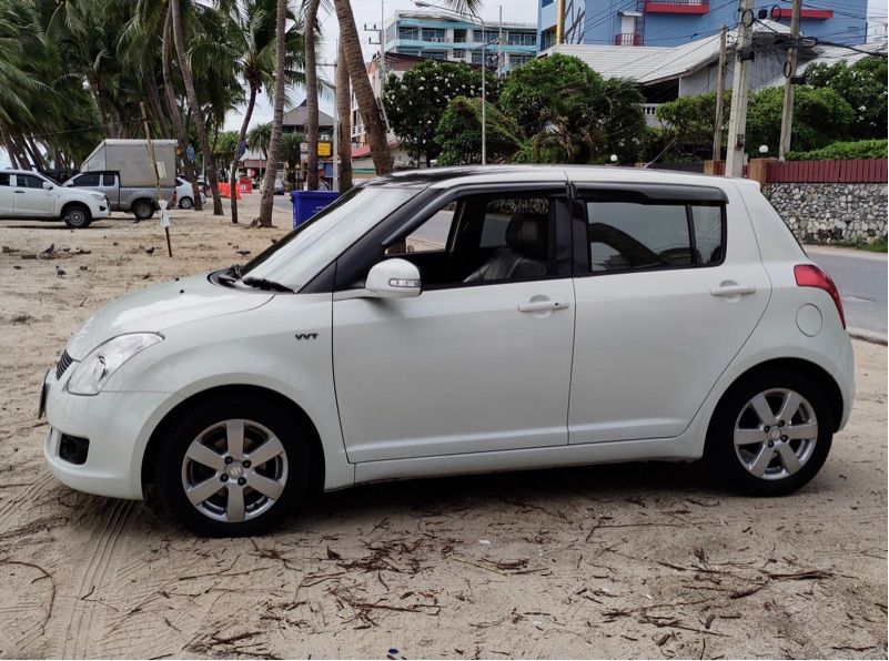 2011 Suzuki Swift I 3