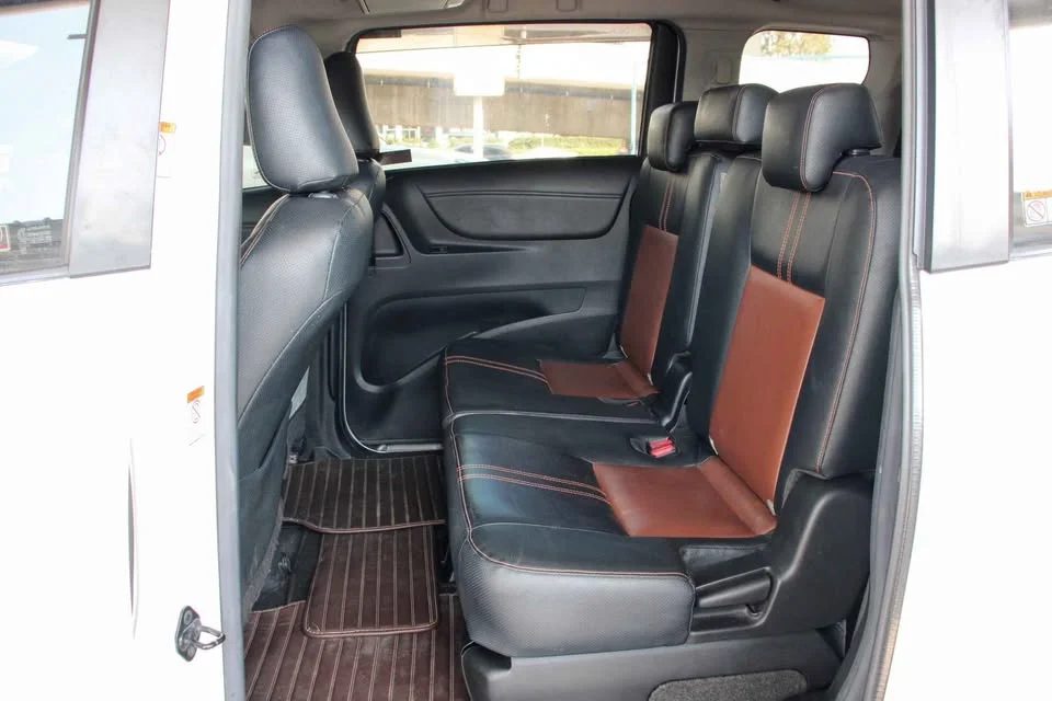 2018 Toyota Sienta II 3