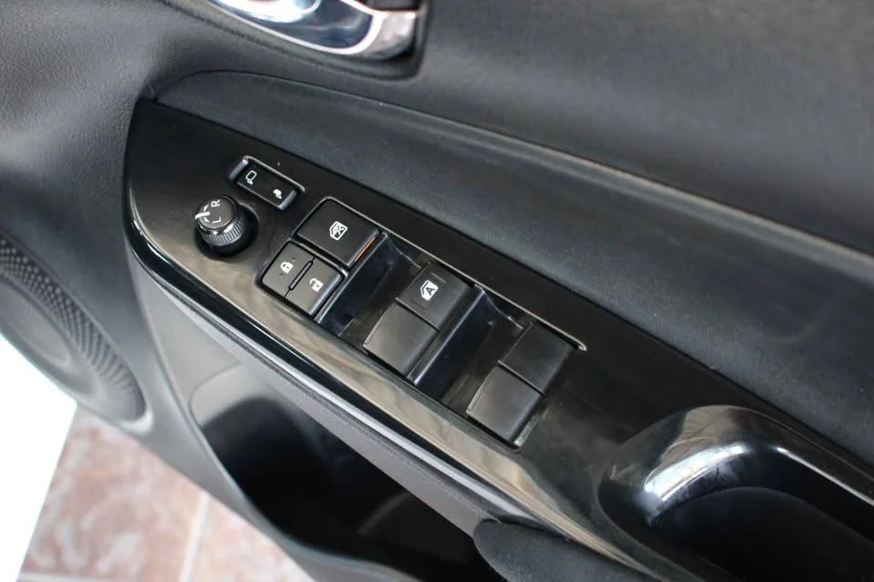 2017 Toyota Yaris ATIV III 2