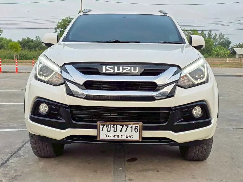 2020 Isuzu MU-X I 3