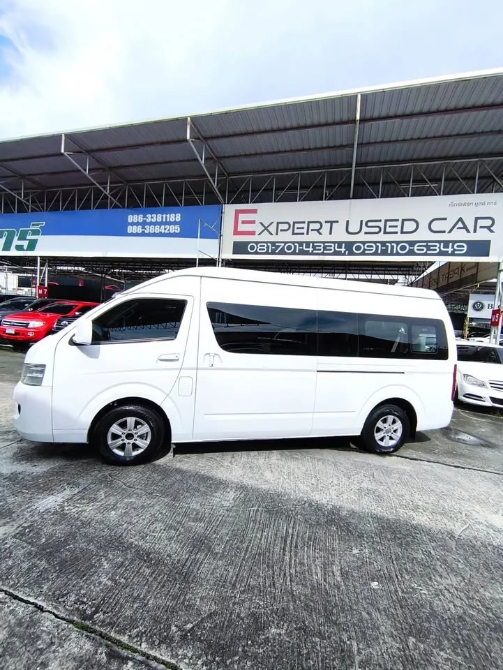 2017 Toyota Commuter V (H200) 3