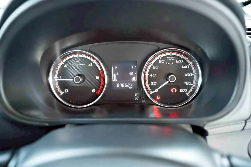 2022 Mitsubishi Triton V 2