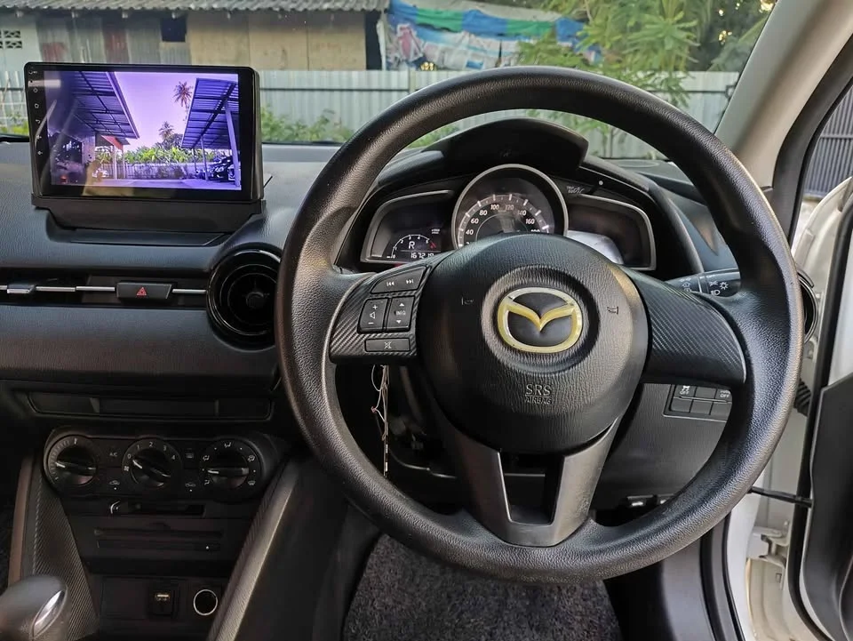 2015 Mazda 2 III 2