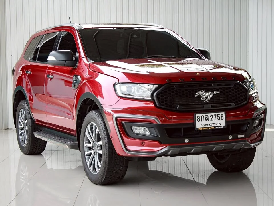 2019 Ford Everest II 2