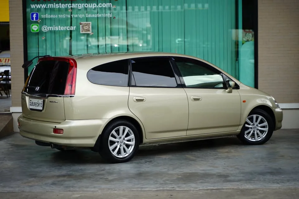 2003 Honda Stream I 2