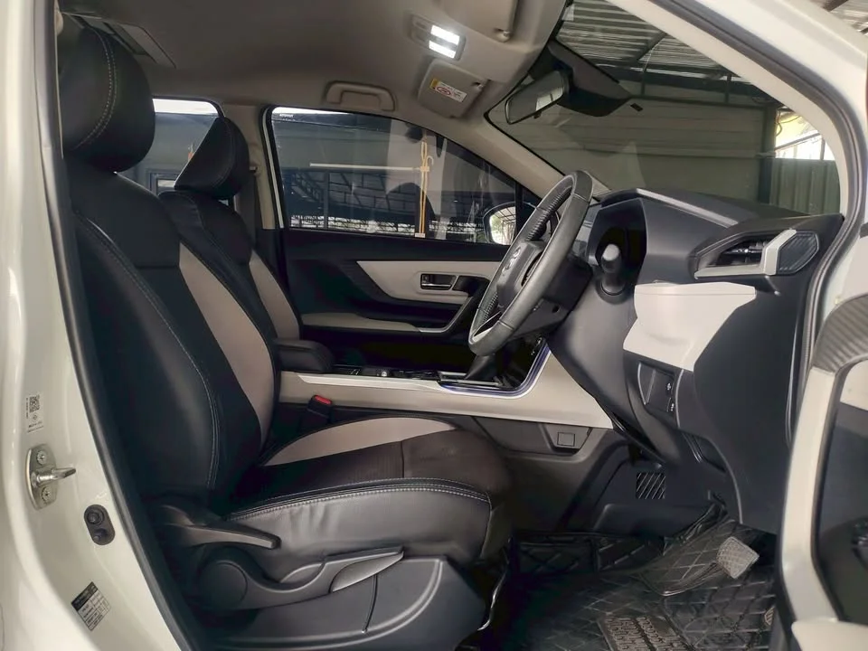 2022 Toyota Veloz III 2