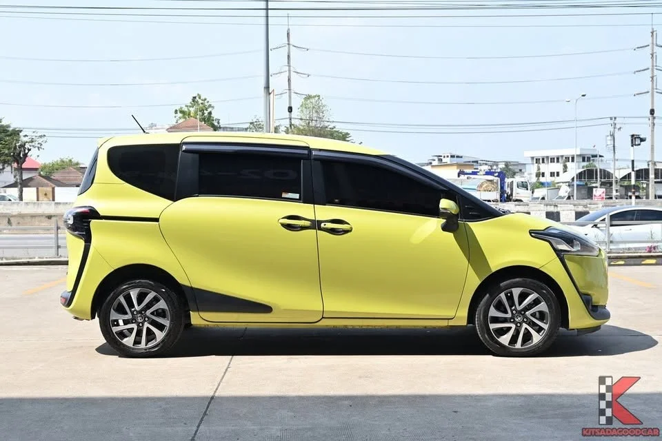 2019 Toyota Sienta II 3