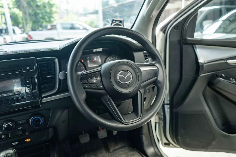 2021 Mazda BT-Series III 2