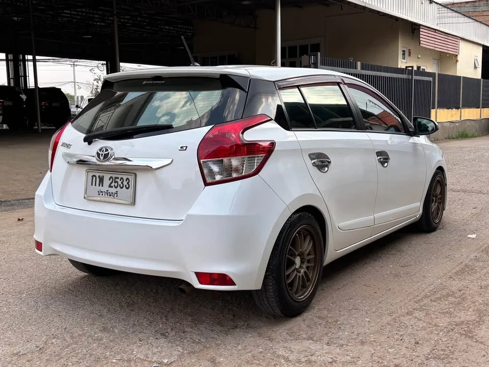 2015 Toyota Yaris III 3