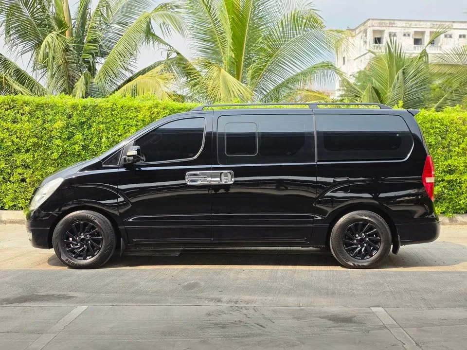 2010 Hyundai H-1 II 3