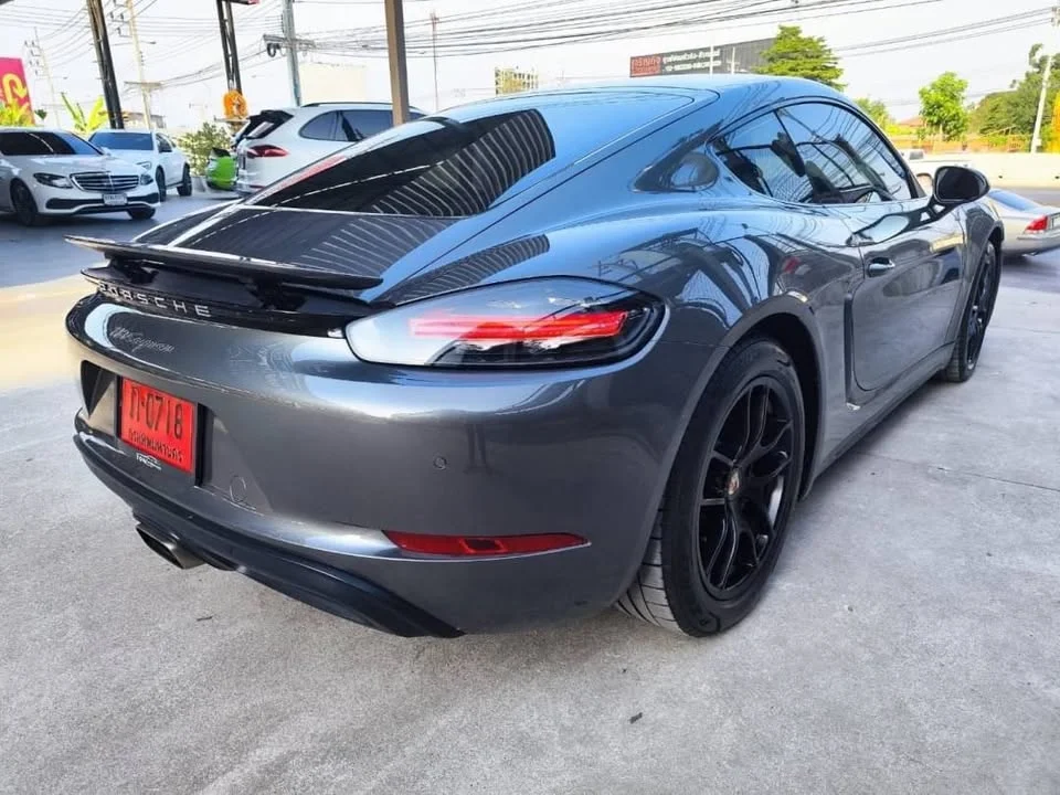 2018 Porsche 718 Boxster and Cayman IV 2