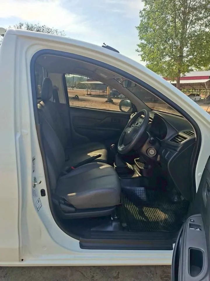 2022 Mitsubishi Triton V 2