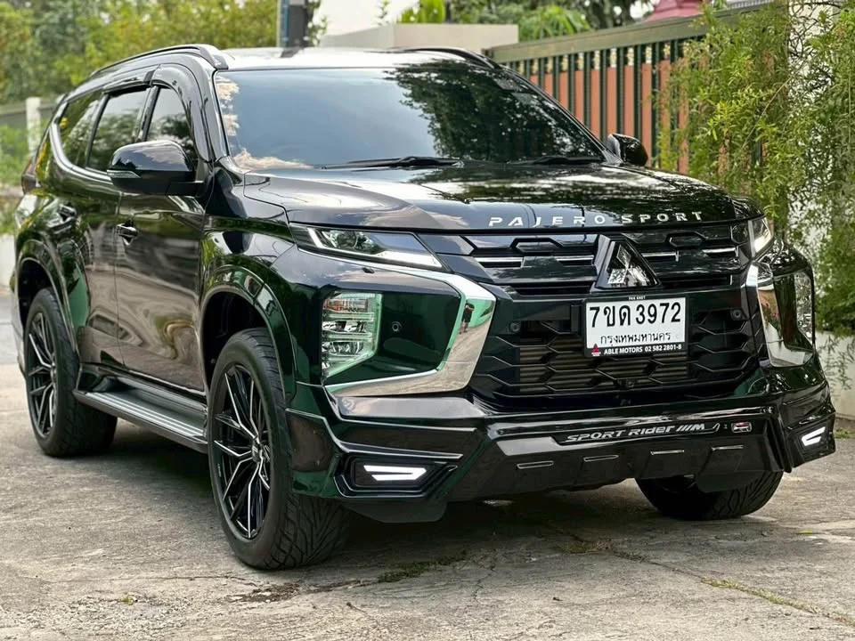 2024 Mitsubishi Pajero Sport III 2