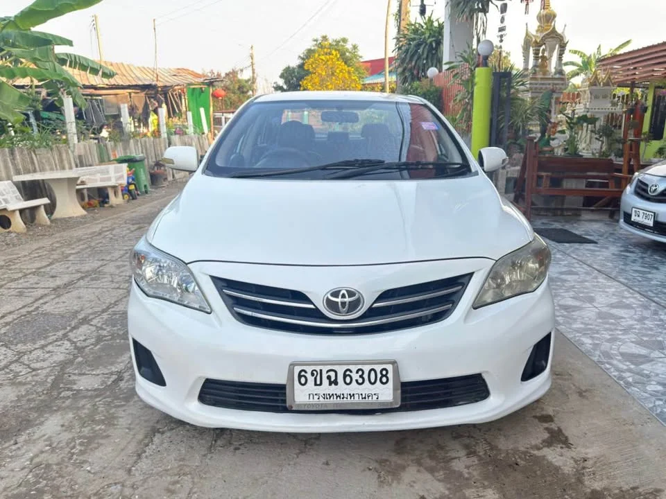 2012 Toyota Corolla Altis X (E140) 2
