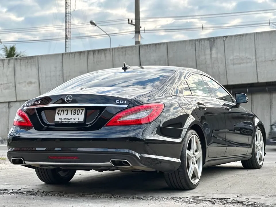 2011 Benz CLS-Class C218 2