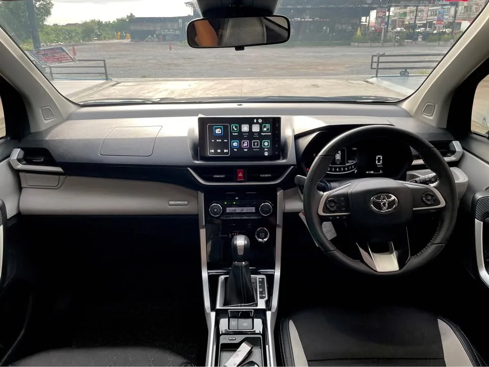 2022 Toyota Veloz III 2