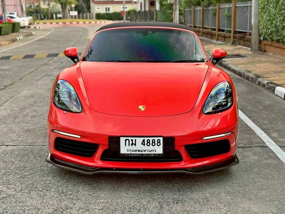 2018 Porsche 718 Boxster and Cayman IV 2