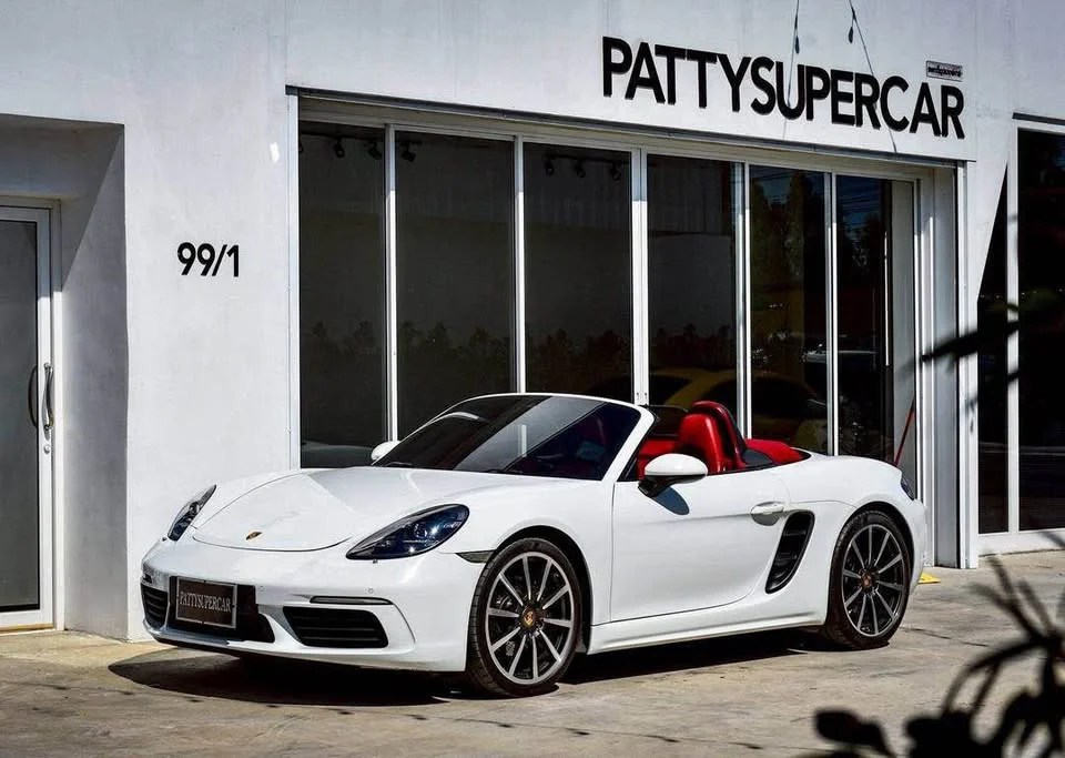 2016 Porsche 718 Boxster and Cayman IV 2