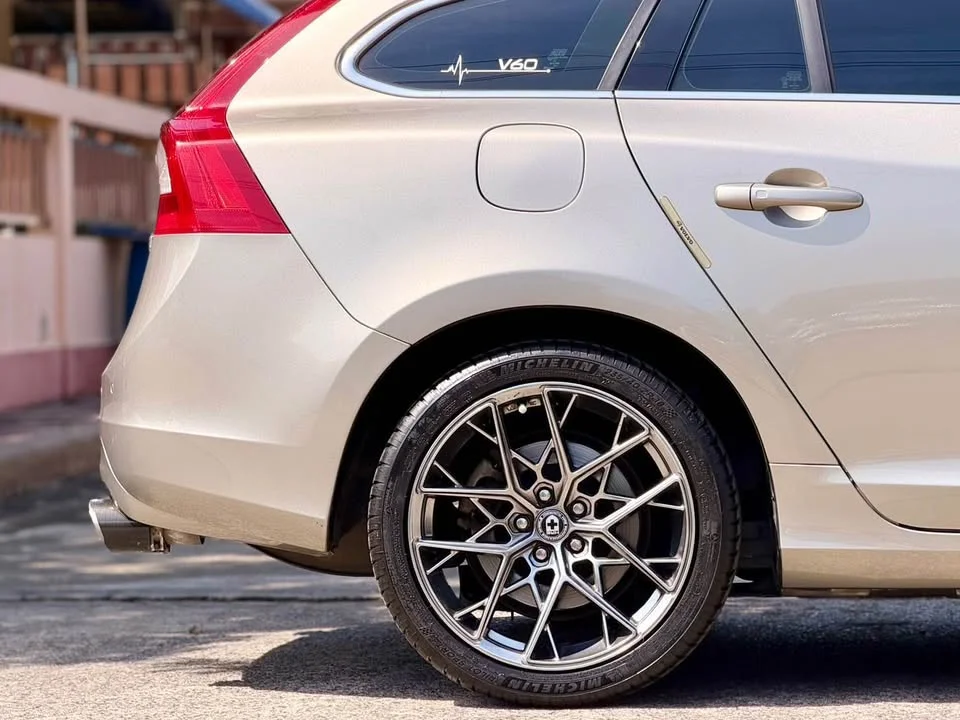 2016 Volvo V60 I 2