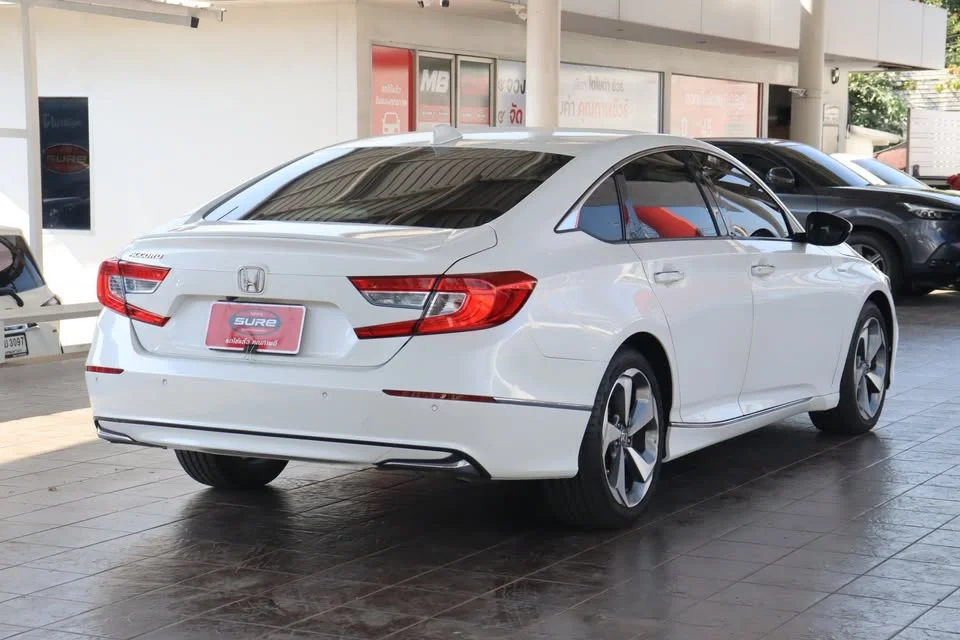 2020 Honda Accord X 3