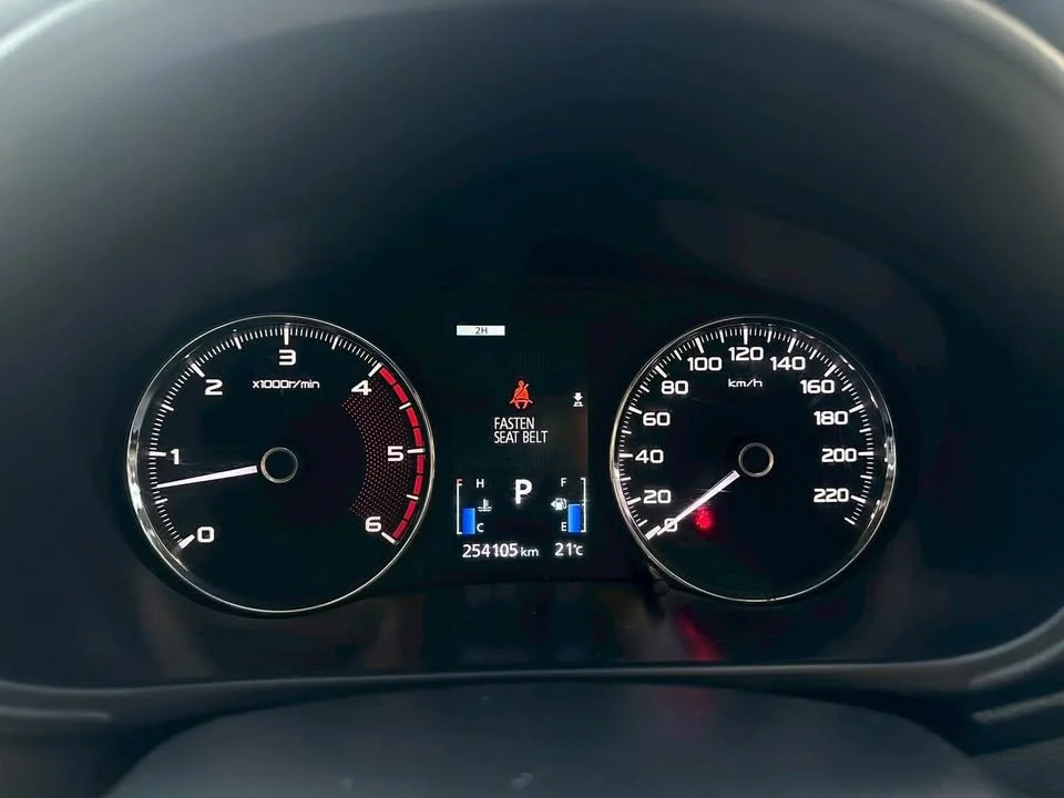 2015 Mitsubishi Pajero Sport III 3