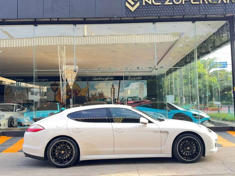 2012 Porsche Panamera I 2