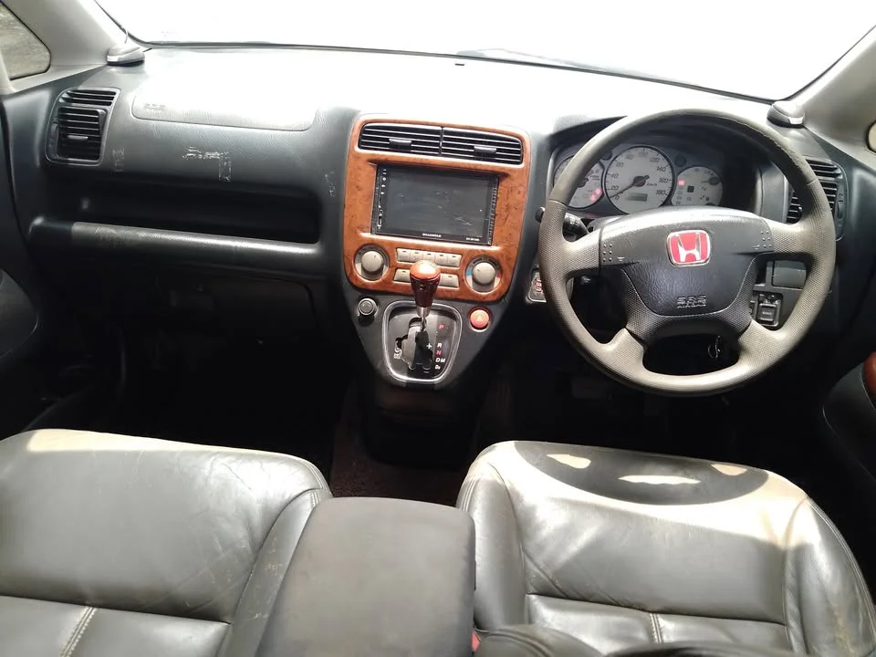 2004 Honda Stream I 2
