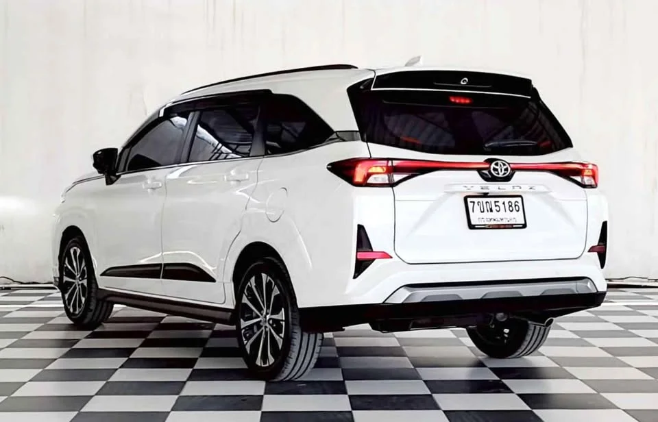 2022 Toyota Veloz III 2