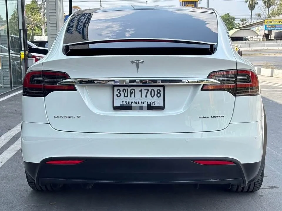 2021 Tesla Model X 3