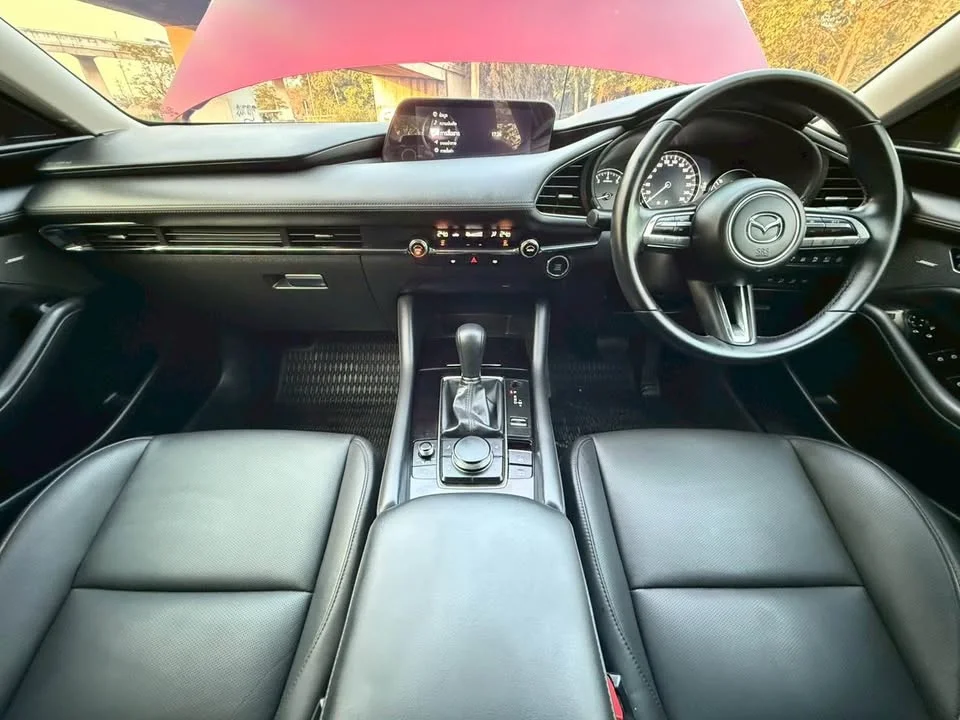2020 Mazda 3 IV 2