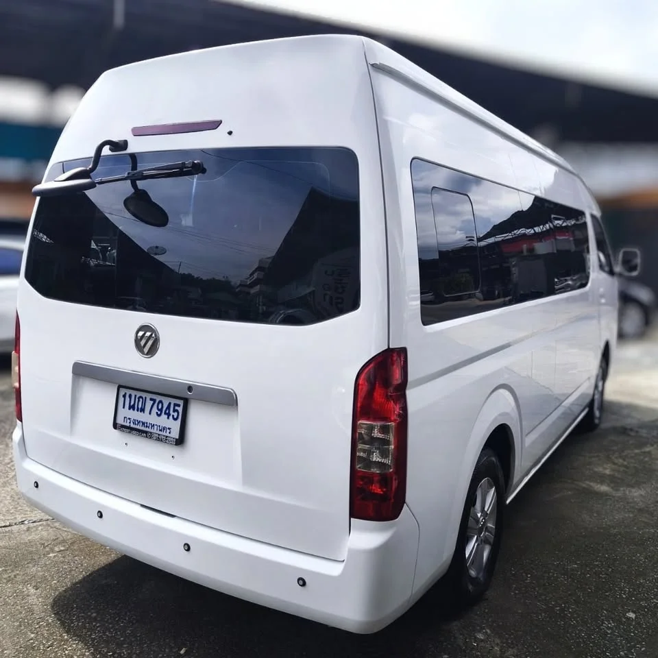 2017 Toyota Commuter V (H200) 3