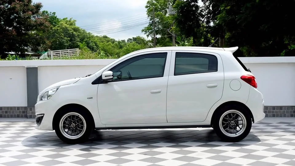 2018 Mitsubishi Mirage VI 3