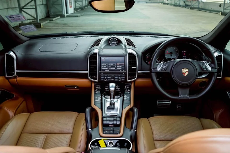 2013 Porsche Cayenne II 3