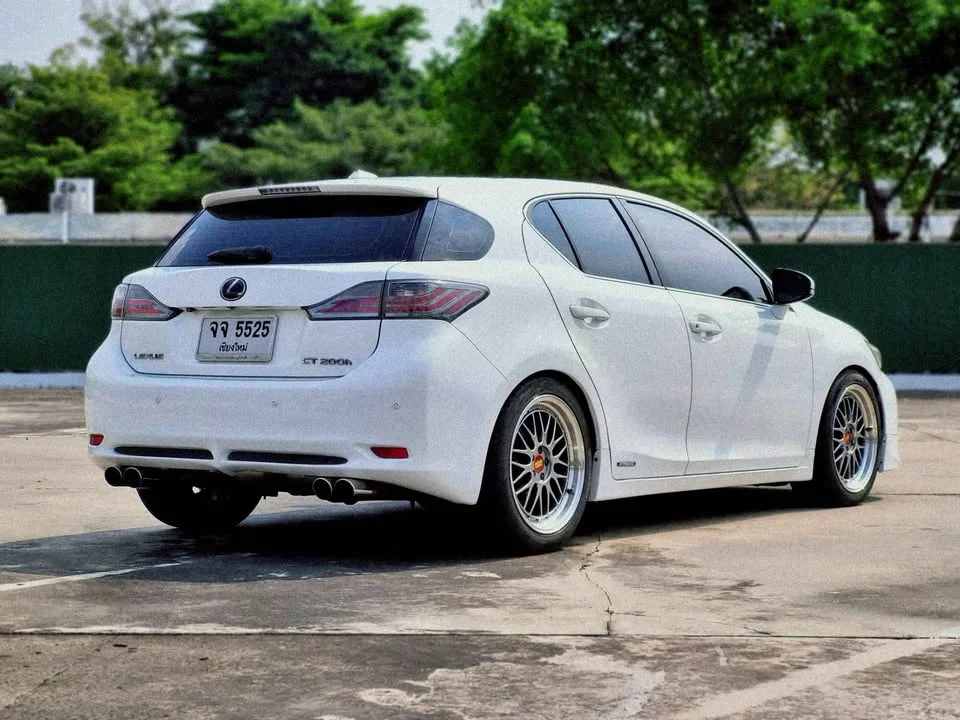 2011 Lexus CT A10 2
