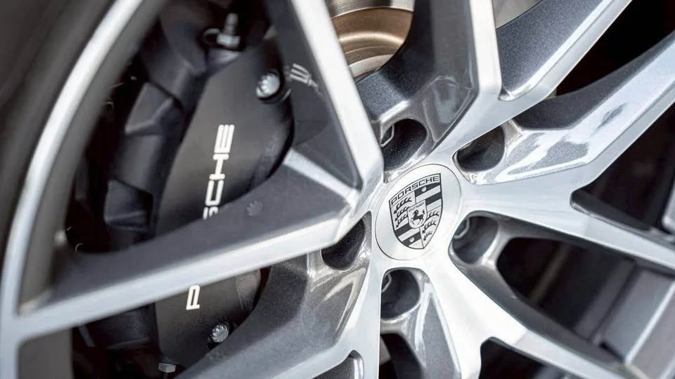 2023 Porsche Macan I 3