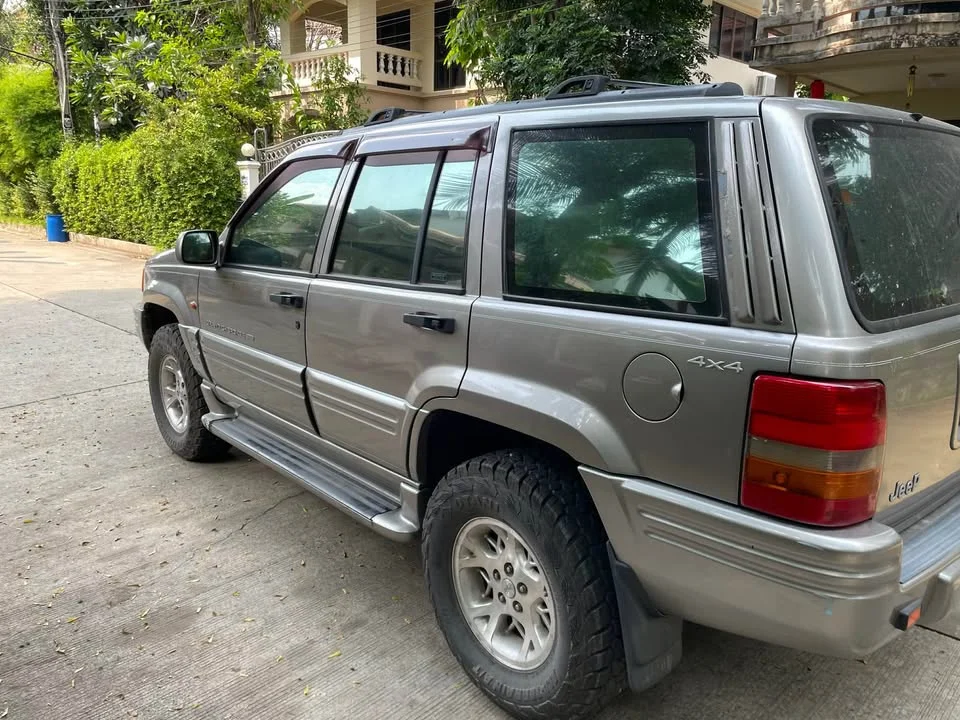 1997 Jeep Grand Cherokee ZJ 2