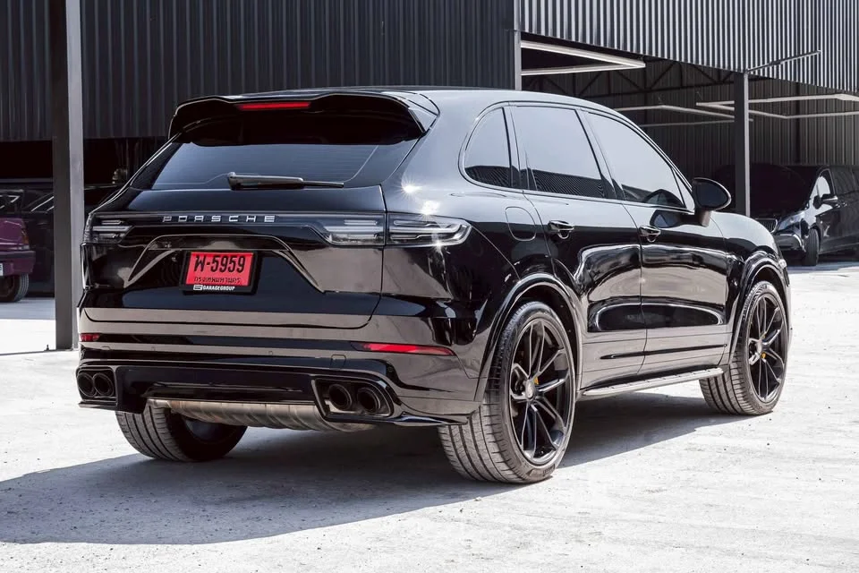 2011 Porsche Cayenne II 2
