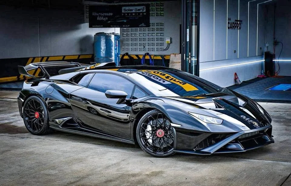 2022 Lamborghini Huracan 2