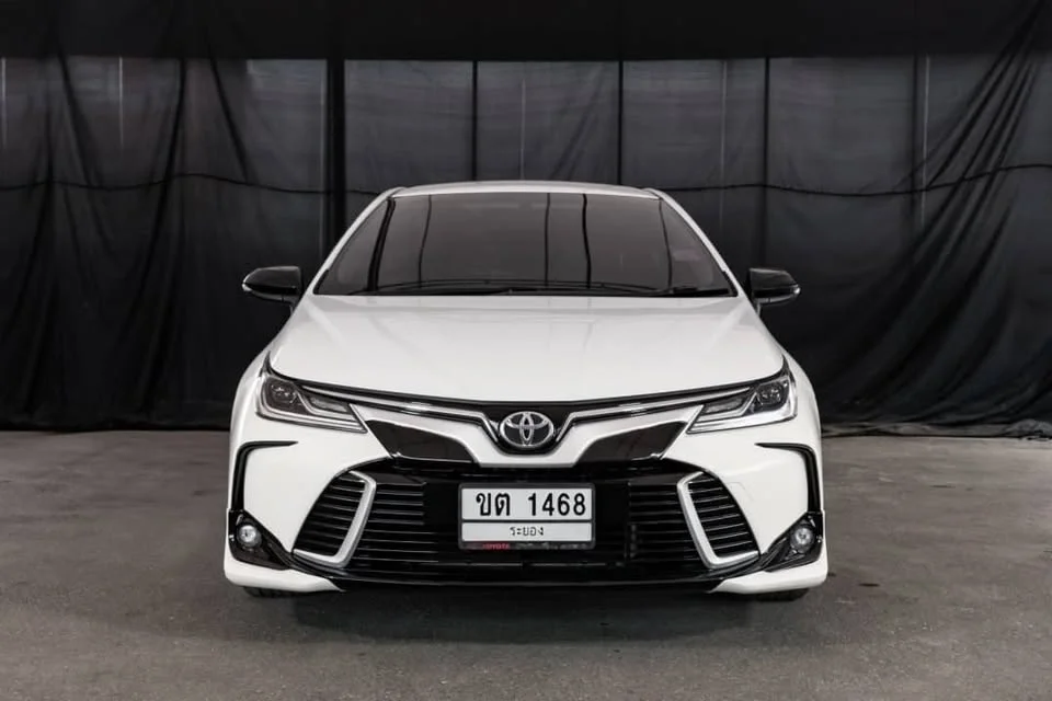 2019 Toyota Corolla Altis XII (E210) 3