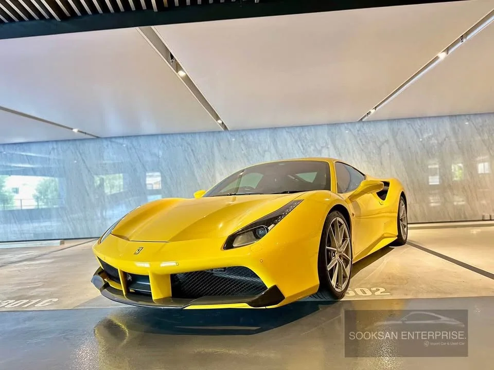 2018 Ferrari 488 3